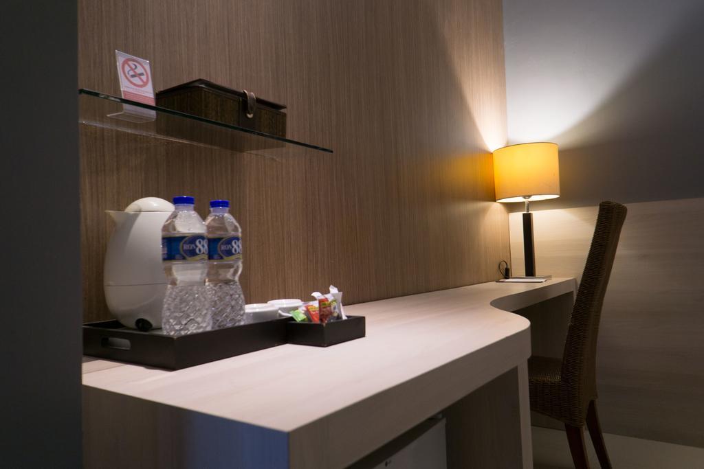 Hotel Asri Plaza Asia Tasikmalaya Eksteriør billede