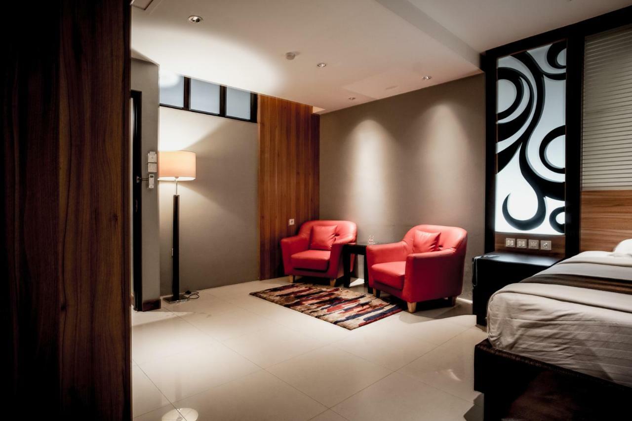 Hotel Asri Plaza Asia Tasikmalaya Eksteriør billede