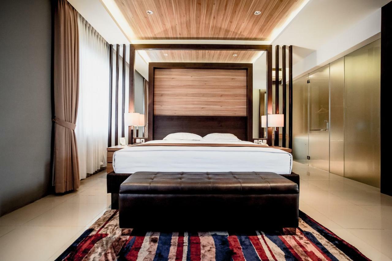 Hotel Asri Plaza Asia Tasikmalaya Eksteriør billede