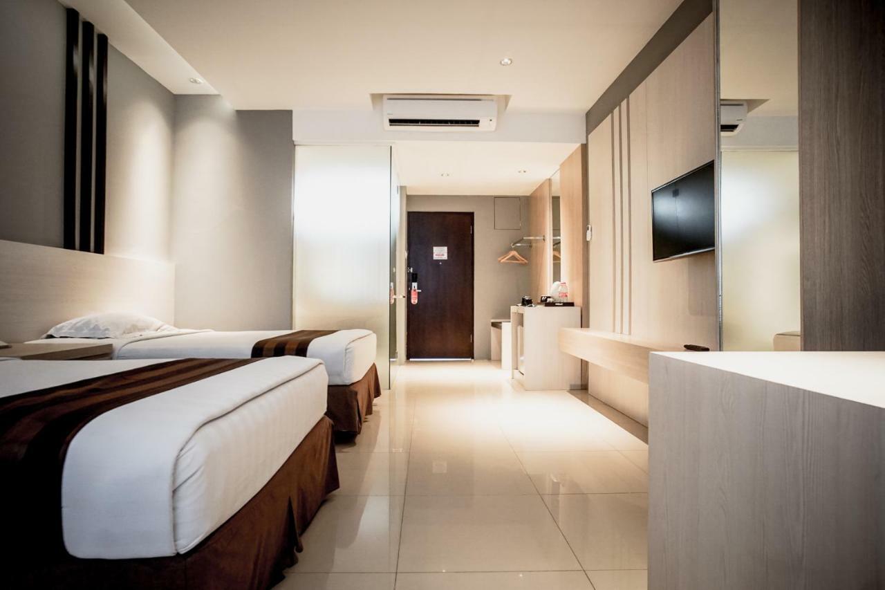 Hotel Asri Plaza Asia Tasikmalaya Eksteriør billede